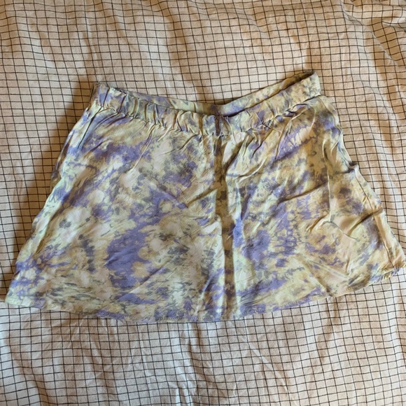 Silky Zara Skirt - Picture 4 of 4